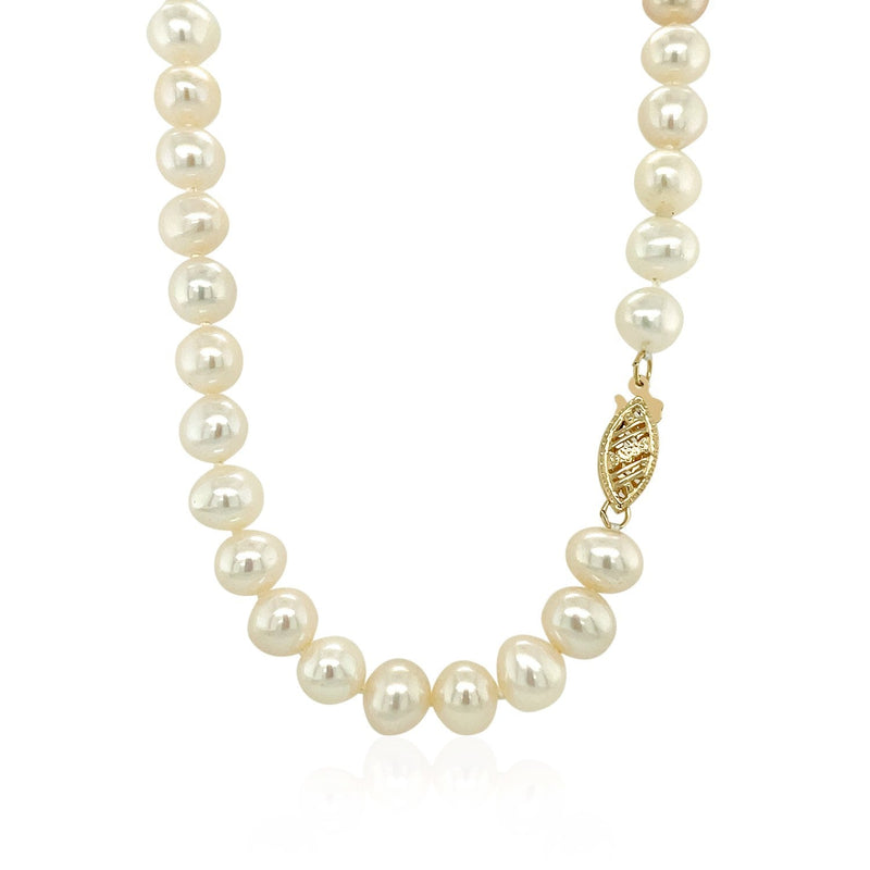 Bids.com 14k Yellow Gold Necklace with White Freshwater Cultured Pearls (6.0mm to 6.5mm) Necklaces