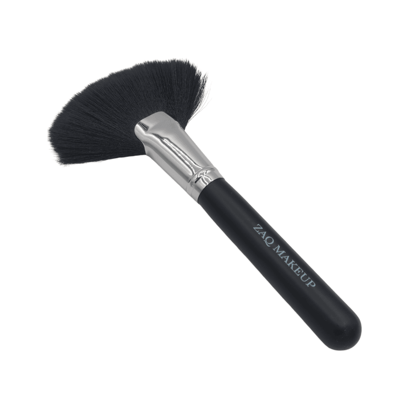 ZAQ Skin & Body Fluffy Large Fan Brush Make Up