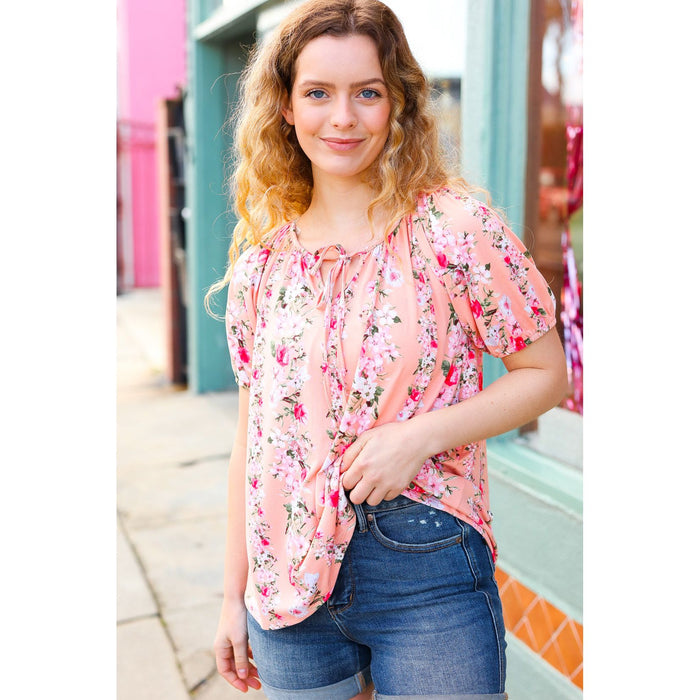 Peach Floral Front Keyhole Elastic Short Sleeve Top