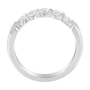 Bids.com 14K White Gold 1/2 cttw Diamond 5-Stone Band Ring (H-I Clarity, SI2-I1 Color) - Size 7 Rings