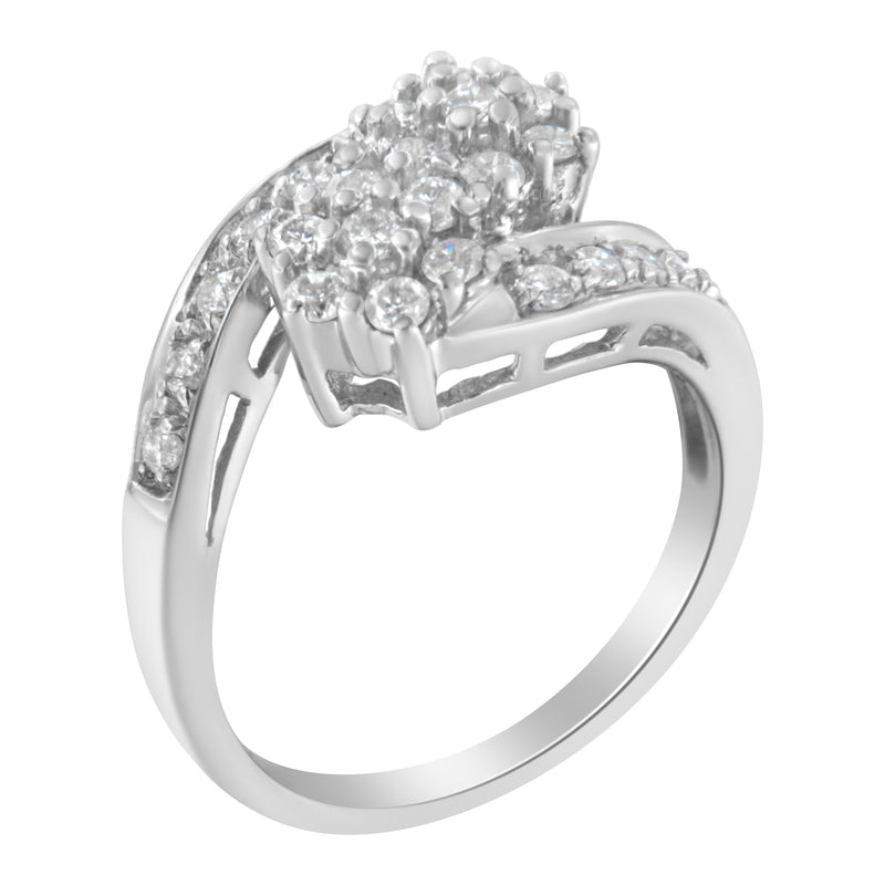 Bids.com 14KT White Gold Diamond Cluster Ring Band (7/8 cttw, H-I Color, I1-I2 Clarity) Rings