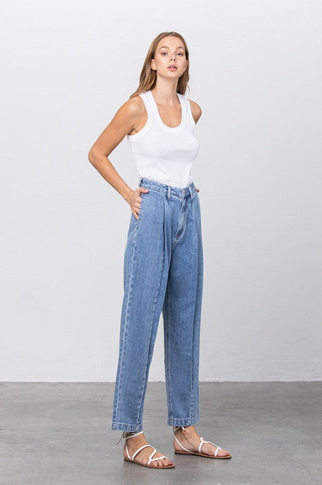 Hi-Waist Slouch Jeans