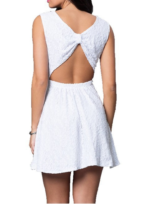 JUNIORS LACE BOW-BACK DRESS