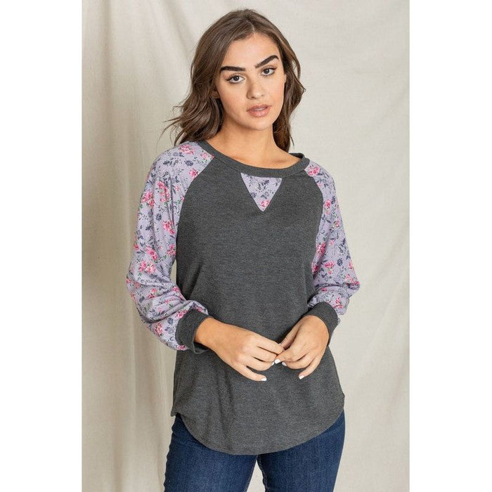 V-Stich Floral Raglan Sleeve