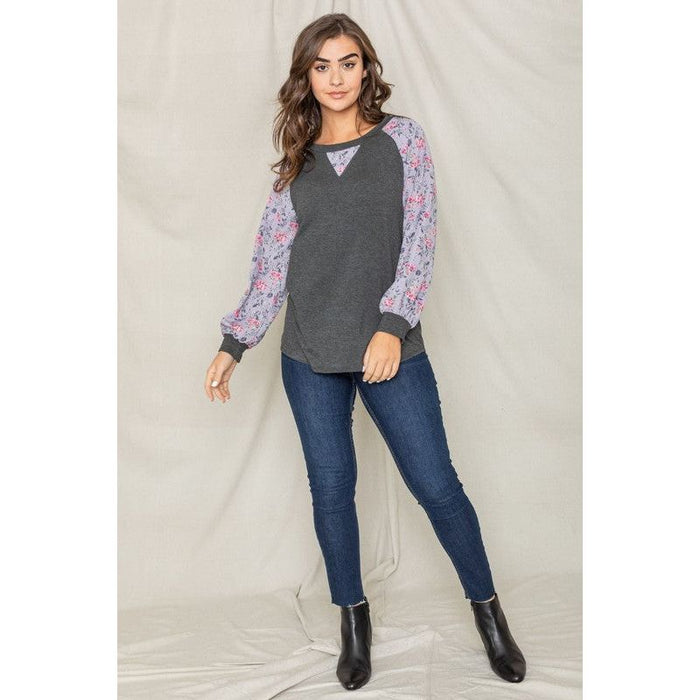 V-Stich Floral Raglan Sleeve