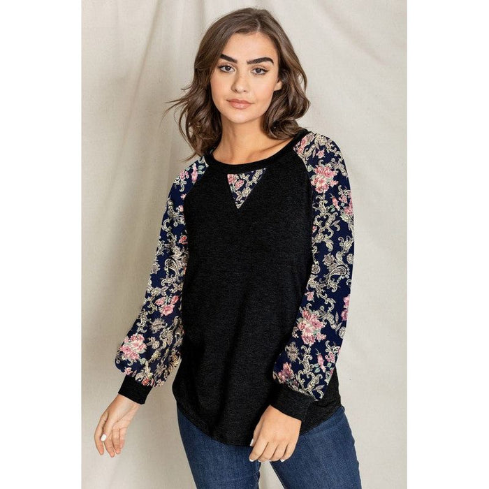 V-Stich Floral Raglan Sleeve