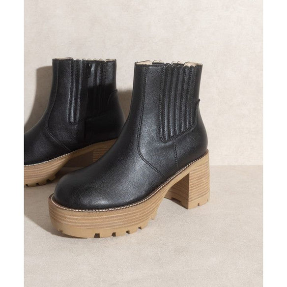 Oasis Society Aubrey - Platform Paneled Boots