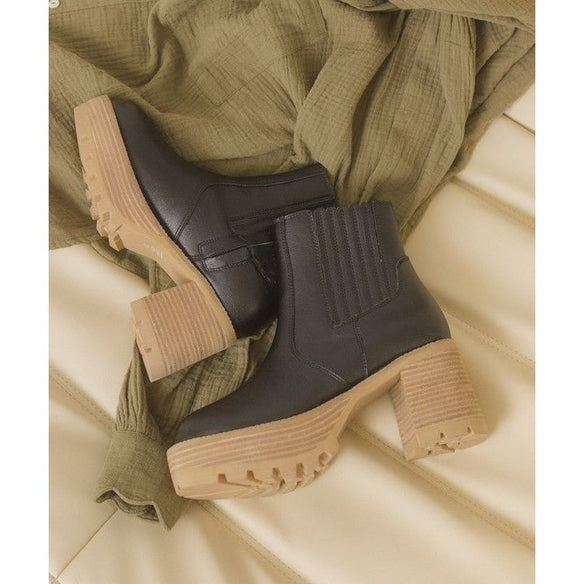 Oasis Society Aubrey - Platform Paneled Boots