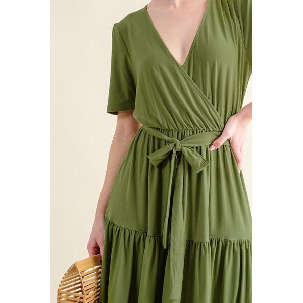 And The Why Soft Short Sleeve Tiered Midi Dress