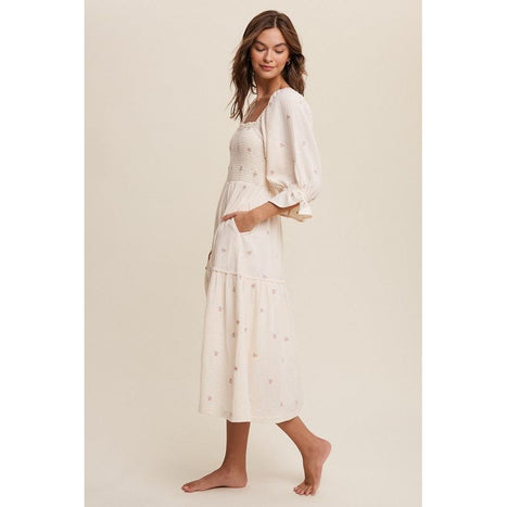 Ditzy Floral Embroidery Puff Sleeve Maxi Dress