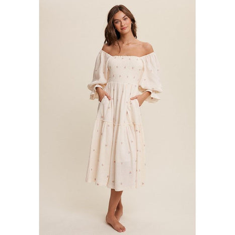 Ditzy Floral Embroidery Puff Sleeve Maxi Dress