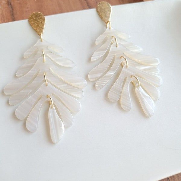 Palm Earrings - Seashell