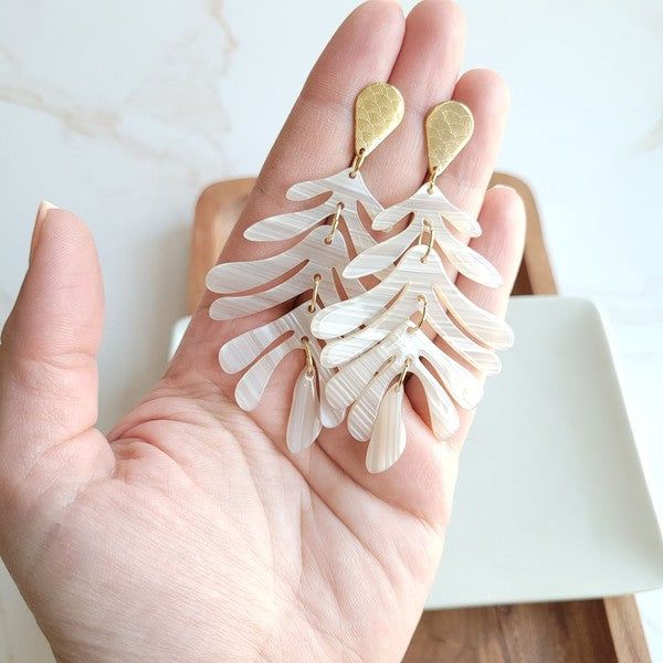 Palm Earrings - Seashell