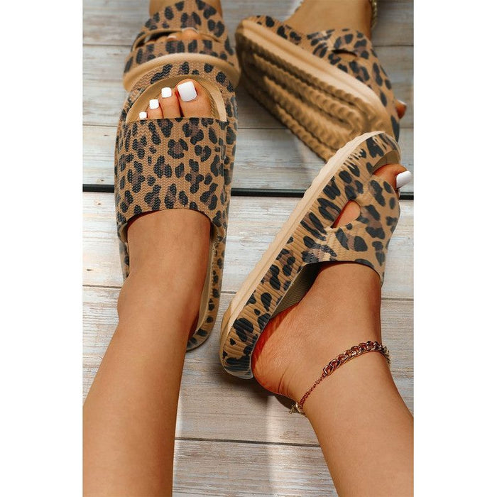 Leopard Print Thick Sole Slip On Slippers