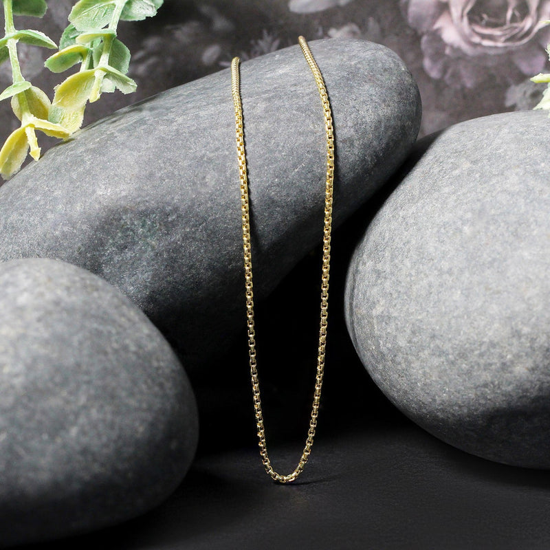 Bids.com 14k Yellow Gold Round Box Chain 1.35 mm Necklaces