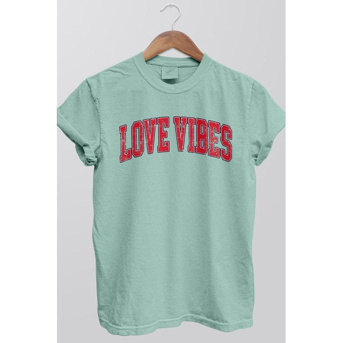 Retro Love Vibes Valentines Day, Garment Dye Tee