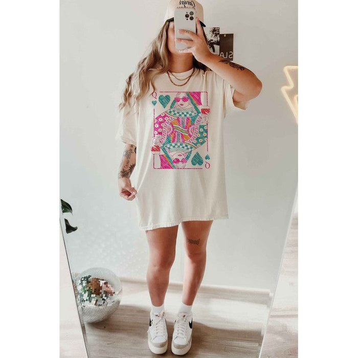 Queen Of Hearts Oversized Graphic Tee