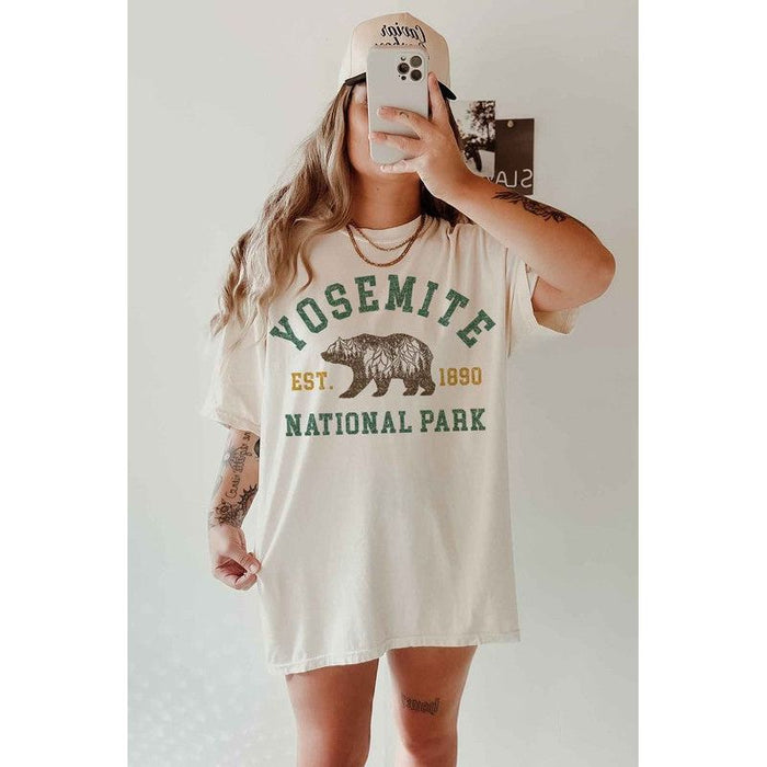 YOSEMITE NATIONAL PARK OVERSIZED GRAPHIC TEE