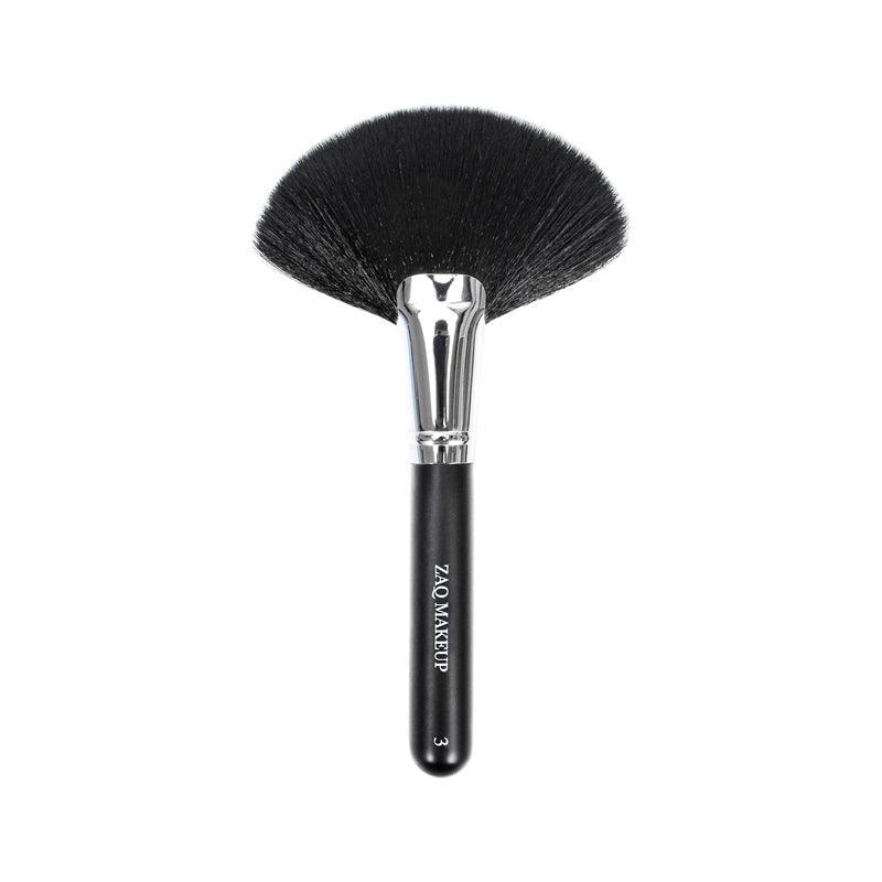 ZAQ Skin & Body Fluffy Large Fan Brush Make Up