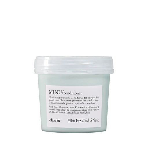 Davines Davines MINU Illuminating Protective Conditioner 8.73oz Conditioners