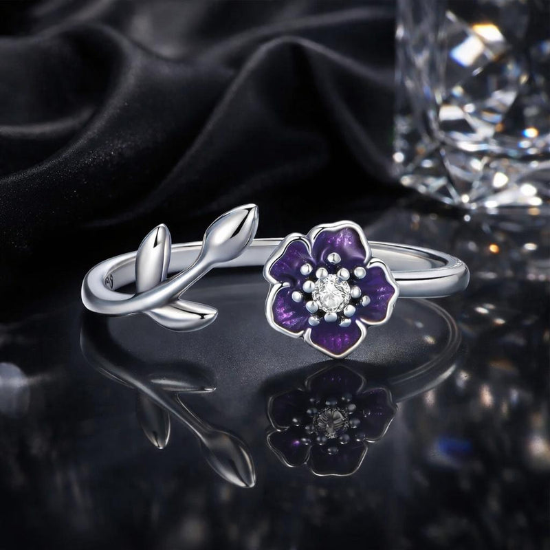 Bids.com 925 Sterling Silver Oxidized Flower Design Ring with Pavé Setting CZ Rings
