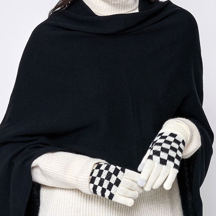 Checkered Cozy Gloves