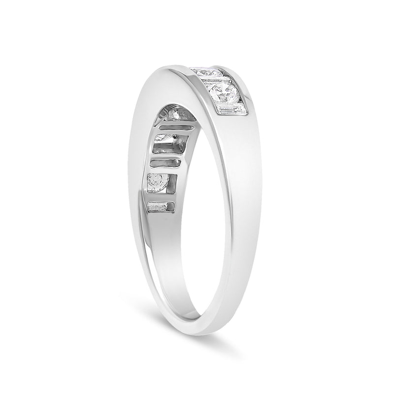 Bids.com 14K White Gold Alternating 1.0 Cttw Round and Baguette Diamond Channel Band Ring Rings