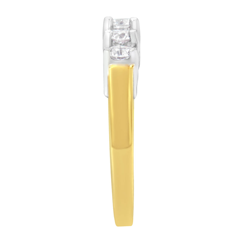 Bids.com 14KT Two Toned Gold 5 Stone Diamond Ring (1 cttw, H-I Color, SI1-SI2 Clarity) Rings