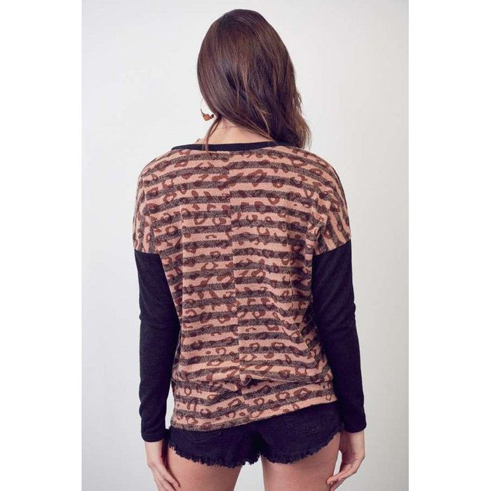 STRIPED ANIMAL PRINT LONG SLEEVE