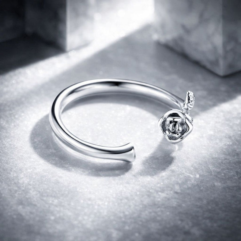 Bids.com S925 Sterling Silver Plated Platinum Ring for Women Rings