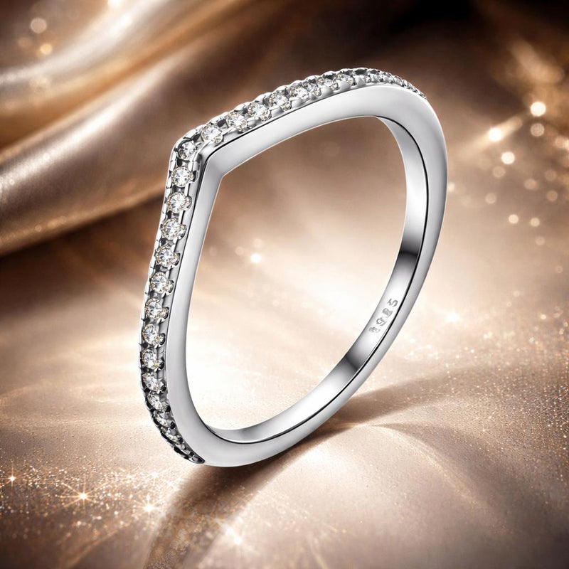 Bids.com 925 Sterling Silver Ring Size 6.0 for Women Rings