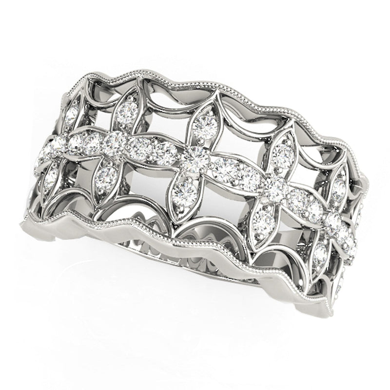 Bids.com Diamond Studded Four Leaf Clover Motif Ring in 14k White Gold (1/4 cttw) Rings