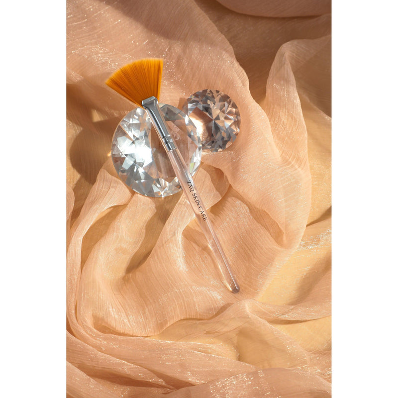 ZAQ Skin & Body Fan Mask Brush with Synthetic Bristles & Acrylic Handle