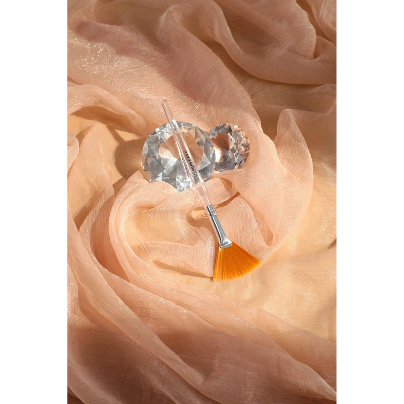 ZAQ Skin & Body Fan Mask Brush with Synthetic Bristles & Acrylic Handle