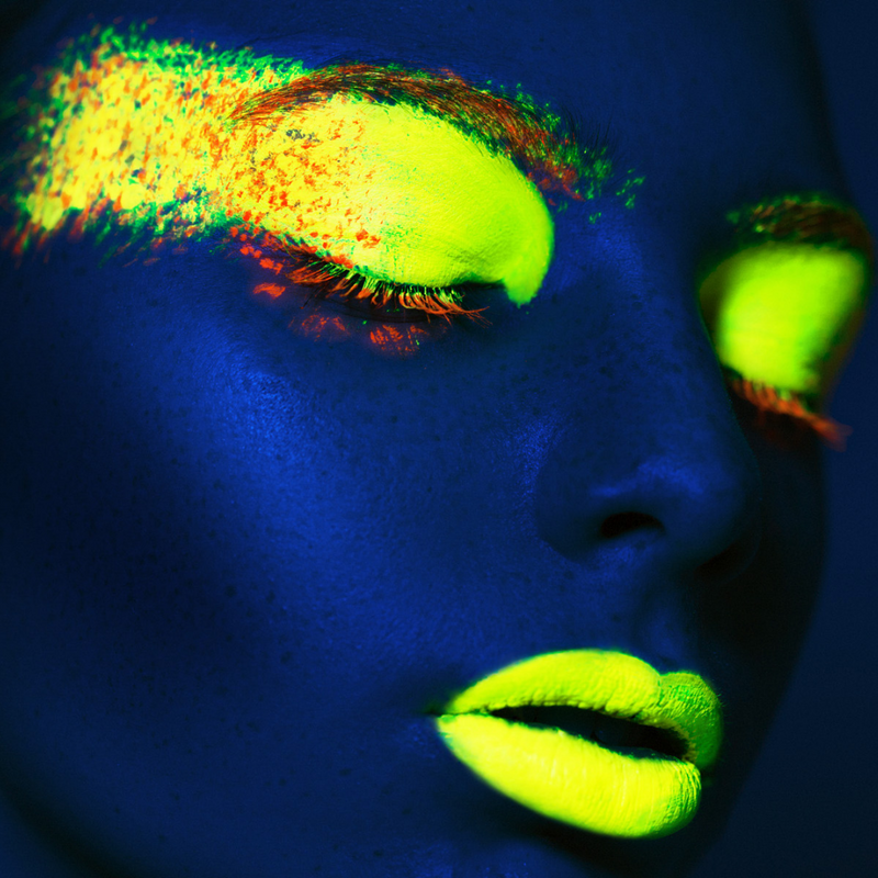 Medusa's Makeup UV Neon Pigment Makeup - Fluorescent Blue