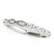 Bids.com 14k White Gold Unique Infinity Design Diamond Wedding Band (1/10 cttw) Rings