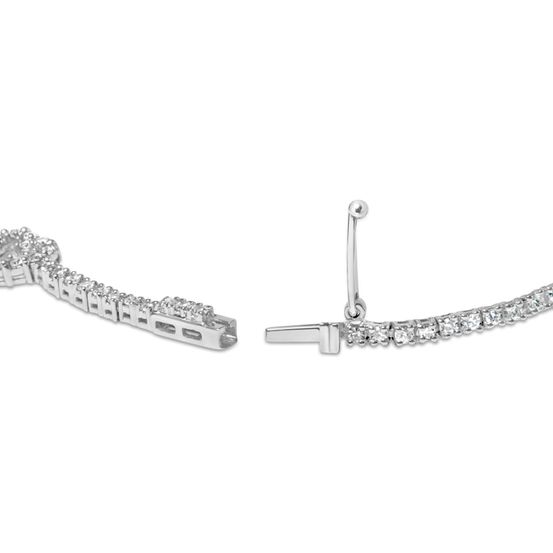 Bids.com 14K White Gold 1 1/2 Cttw Diamond Heart Station Strand Bracelet (H-I Color, I1-I2 Clarity) - 7.5 Inches Bracelets