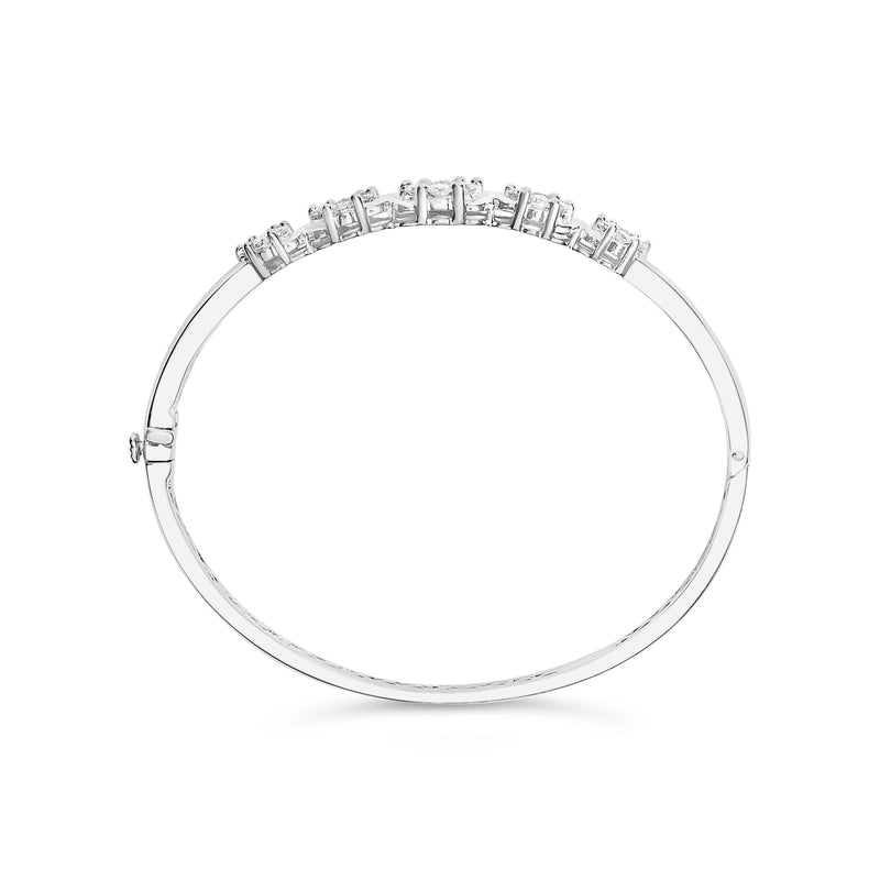 Bids.com 14K White Gold 2 1/2 Cttw Diamond Graduating Floral Cluster Bangle Bracelet (H-I Color, SI1-SI2 Clarity) - Fits Wrists up to 7.25" Bracelets