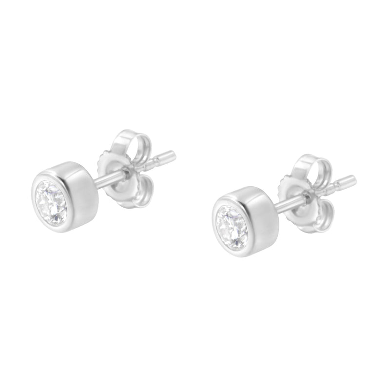 Bids.com 10K White Gold 0.30 Cttw Round Brilliant-Cut Near Colorless Diamond Bezel-Set Stud Earrings (H-I Color, I1-I2 Clarity) Earrings