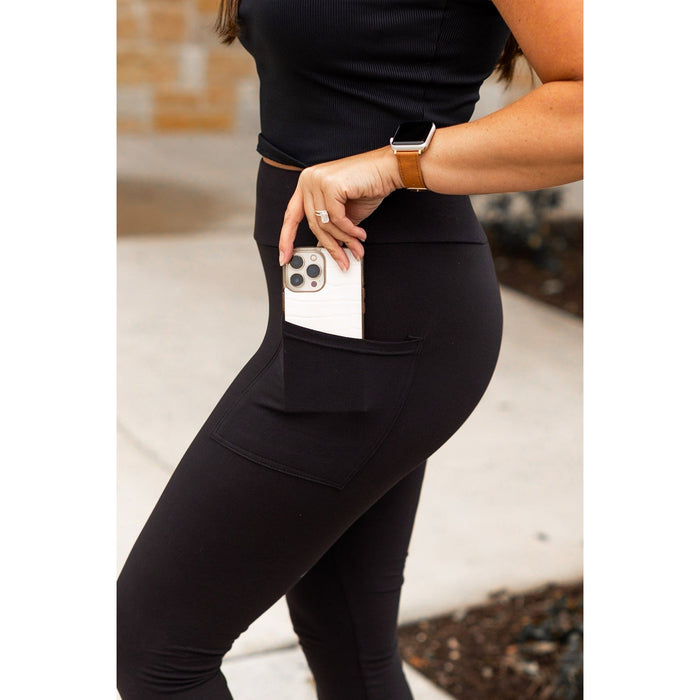 Black CAPRI with POCKETS Luxe Leggings