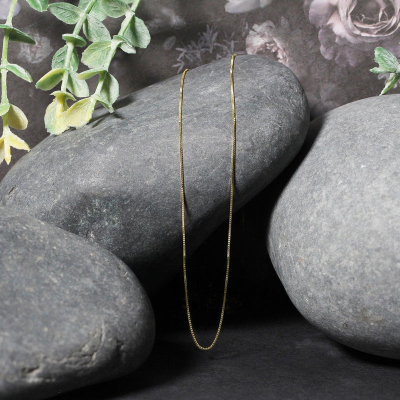 Bids.com 14k Yellow Gold Classic Box Chain 0.45mm Necklaces
