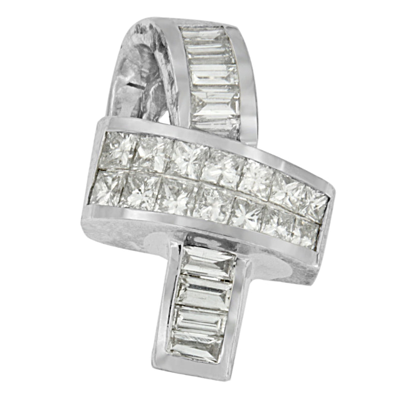 Bids.com 14K White Gold 2 cttw Princess and Baguette Cut Diamond Ribbon Pendant Necklace (H-I, SI-SI2) Necklaces