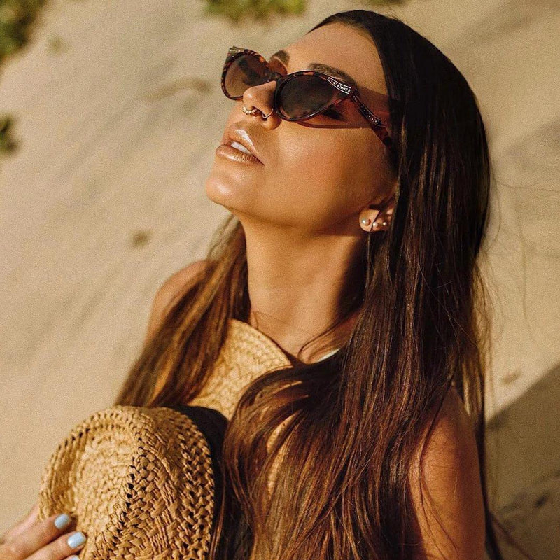 zeroUV Elegant 50s Vintage Womens Fashion Rhinestone Cat Eye Sunglasses 8433 Sunglasses