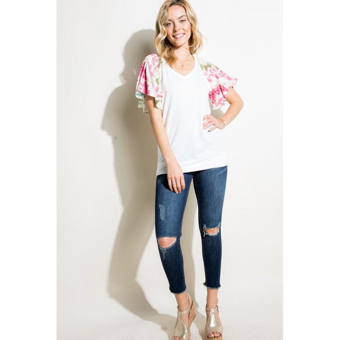 V NECK SHORT FLAIR SLEEVE TOP