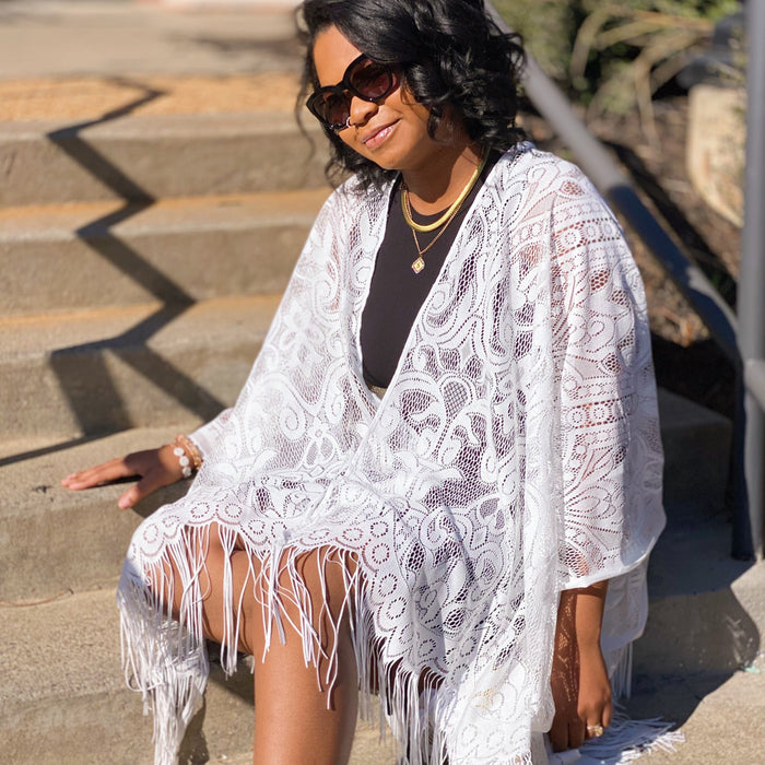 Elegant Lace Fringed Kimono