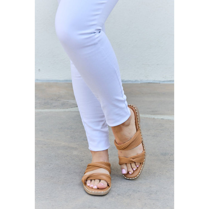 Qupid Summertime Fine Double Strap Twist Sandals