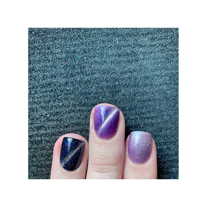 Uberchic Beauty Galactic Night   Cats Eye Iridescent Gel Polish