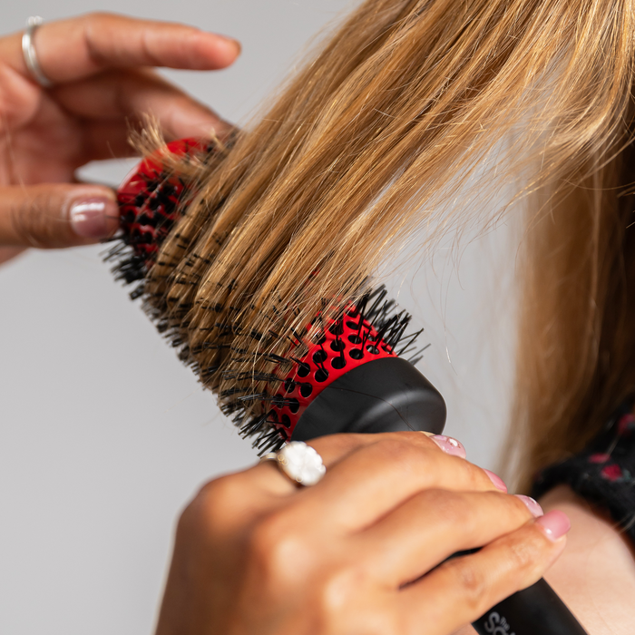 Thesalonguy - Ion Infused Ceramic Round Brush 2.5"