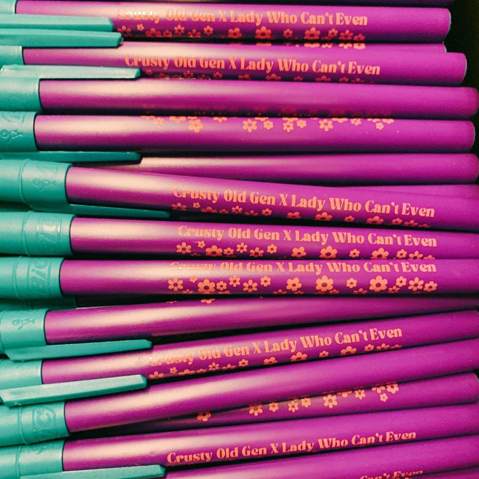 The Bullish Store - Crusty Old Gen X Lady Who Can'T Even Ballpoint Pen In Violet | Gen Z Aesthetic Blue Ink