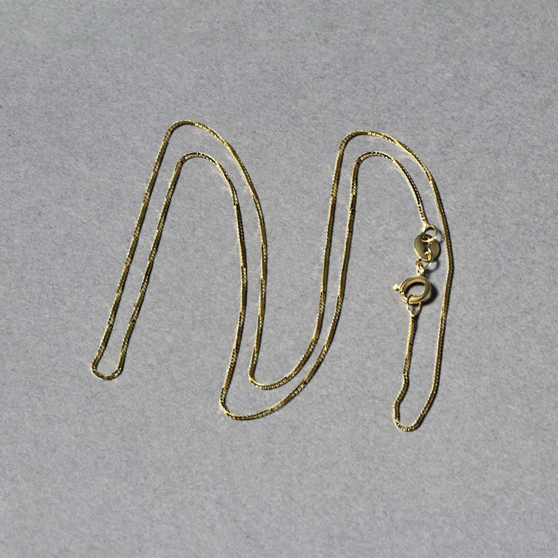 Bids.com 14k Yellow Gold Classic Box Chain 0.6mm Necklaces